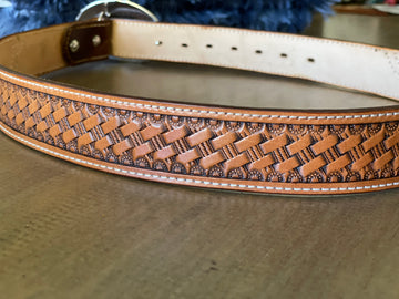Two tone tooled western belt